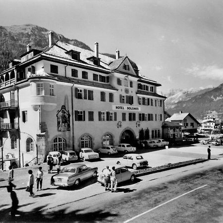 Hotel Dolomiti Schloss กานาเซย์ ภายนอก รูปภาพ