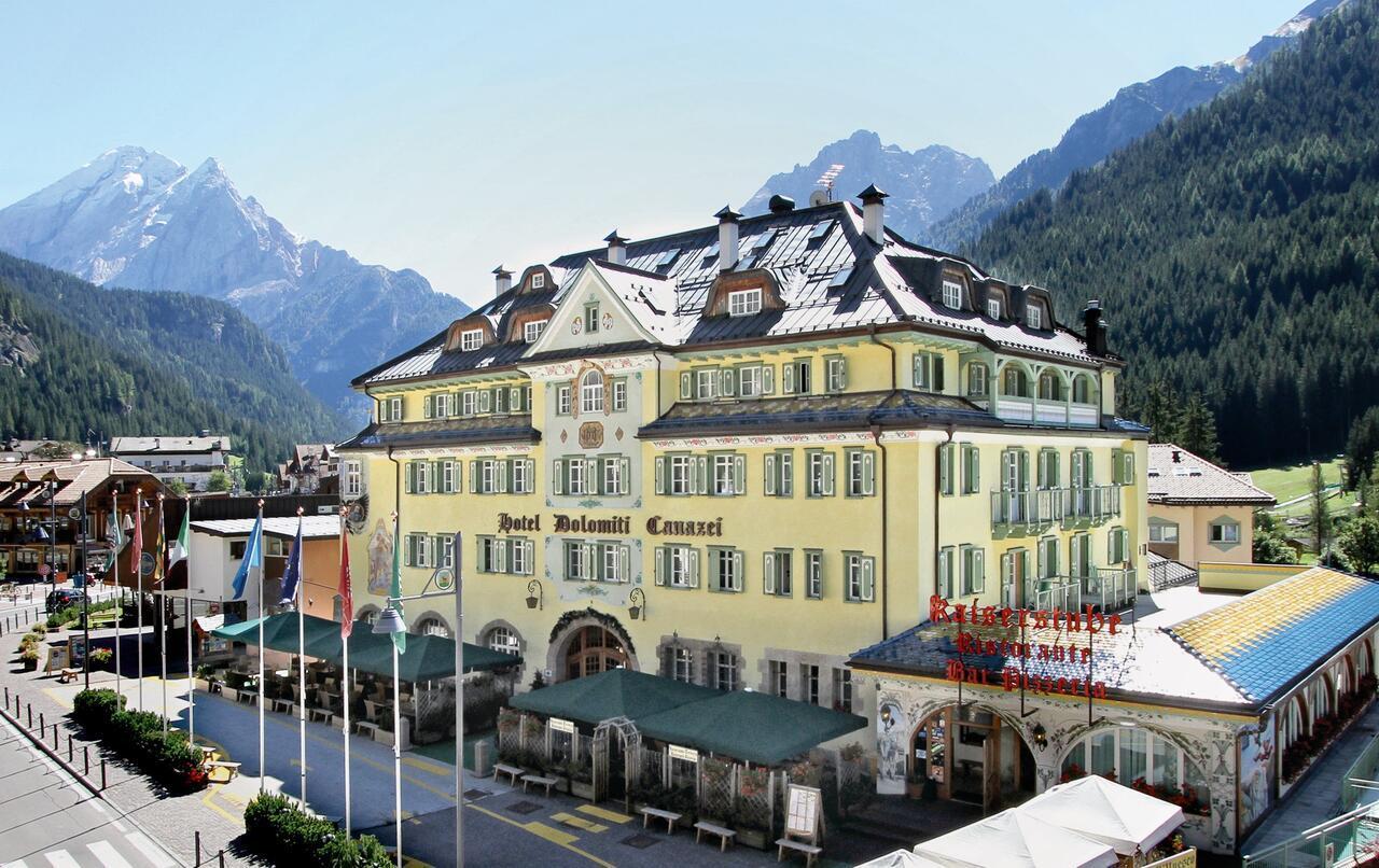 Hotel Dolomiti Schloss กานาเซย์ ภายนอก รูปภาพ
